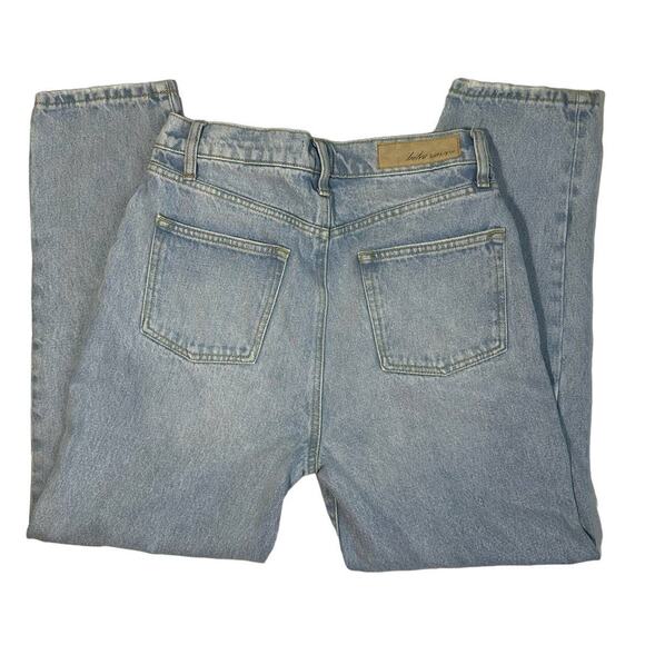 Betro Simone Light Wash Button Front Woman's Jeans Size 28 - Picture 1 of 7